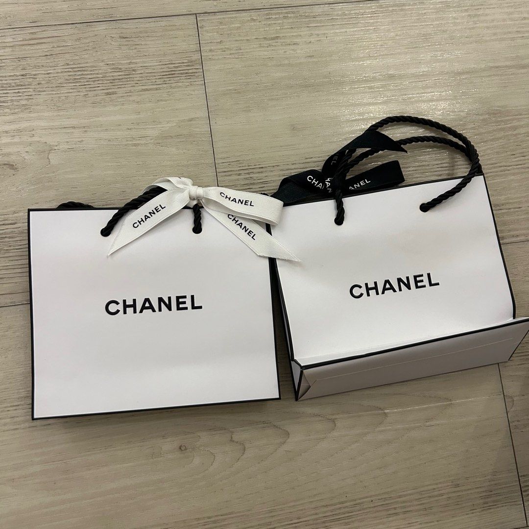 Gift bag chanel on sale