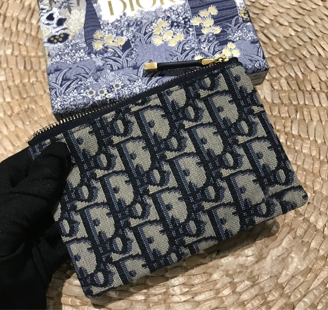 Dior hotsell mini pouch