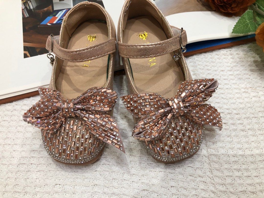 Shining shoes clearance for girls