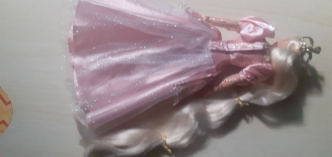 Barbie rapunzel (Category: Kids Toys) located in Manila. Submitted by mangaka (Listing ID 1271256879, Image 2). Description: .