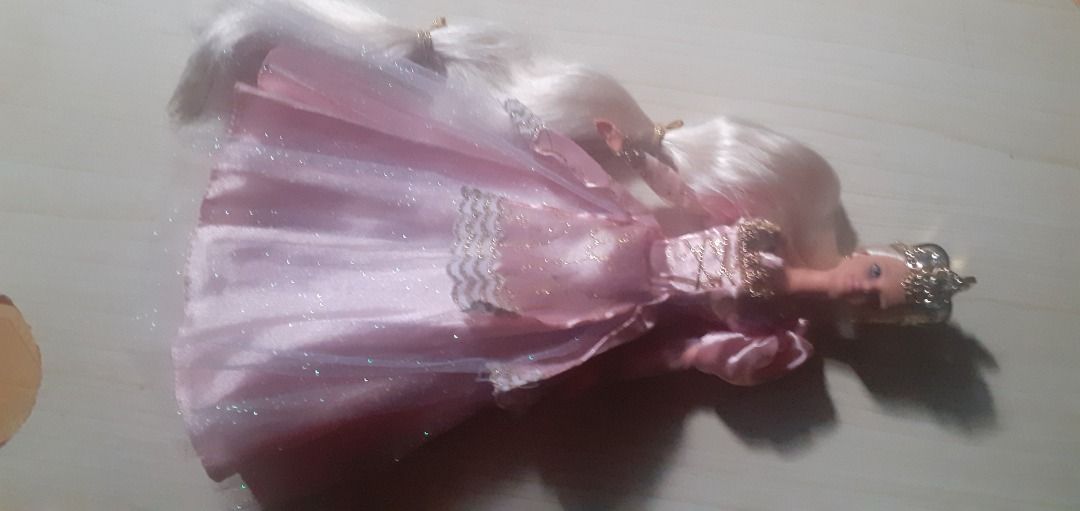 Barbie rapunzel (Category: Kids Toys) located in Manila. Submitted by mangaka (Listing ID 1271256879, Image 3). Description: .