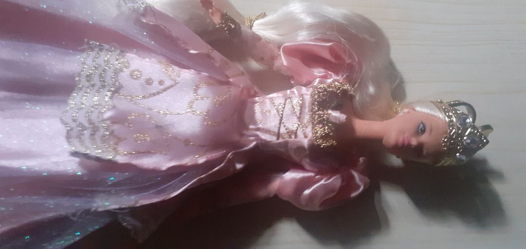 Barbie rapunzel (Category: Kids Toys) located in Manila. Submitted by mangaka (Listing ID 1271256879, Image 1). Description: .