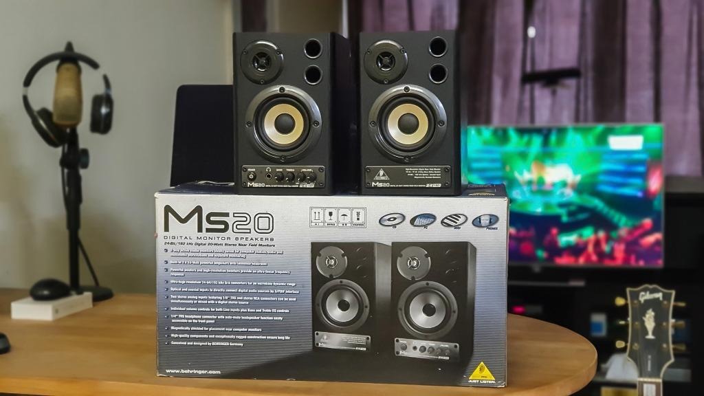 Behringer ms20 hot sale digital monitor speakers