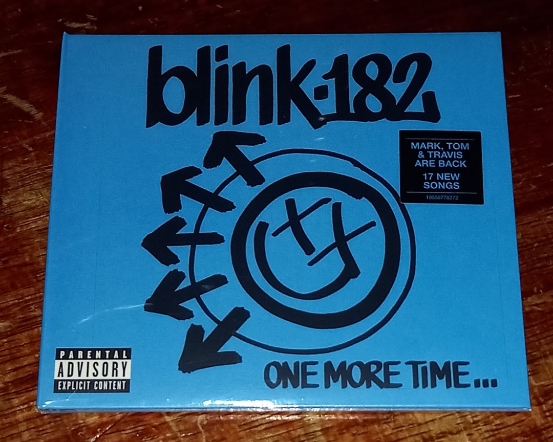 blink 182, Hobbies & Toys, Music & Media, CDs & DVDs on Carousell