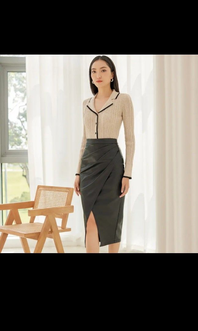 BNWT HVV Lison Vegan Leather Skirt Black XL Women s Fashion
