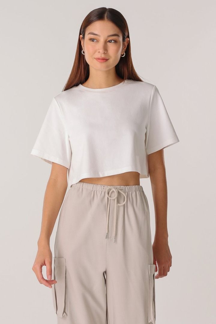 boxy white crop tee