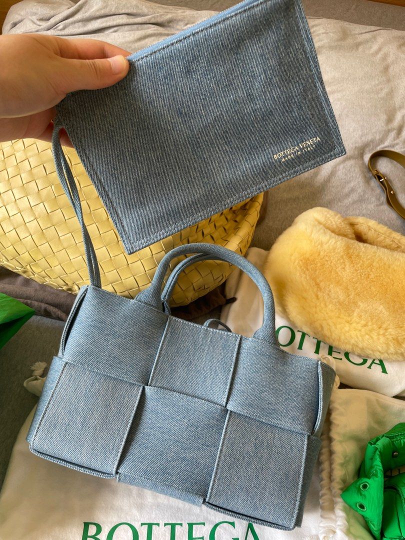 Bottega Veneta mini arco tote bag in indigo washed