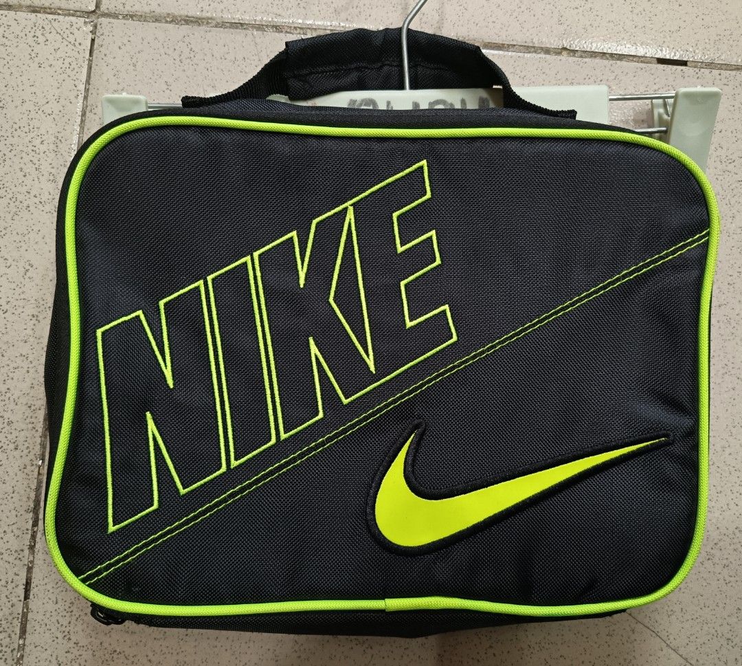 Boys Nike Insulated Lunch Box Tote with Swoosh Black Green Men s