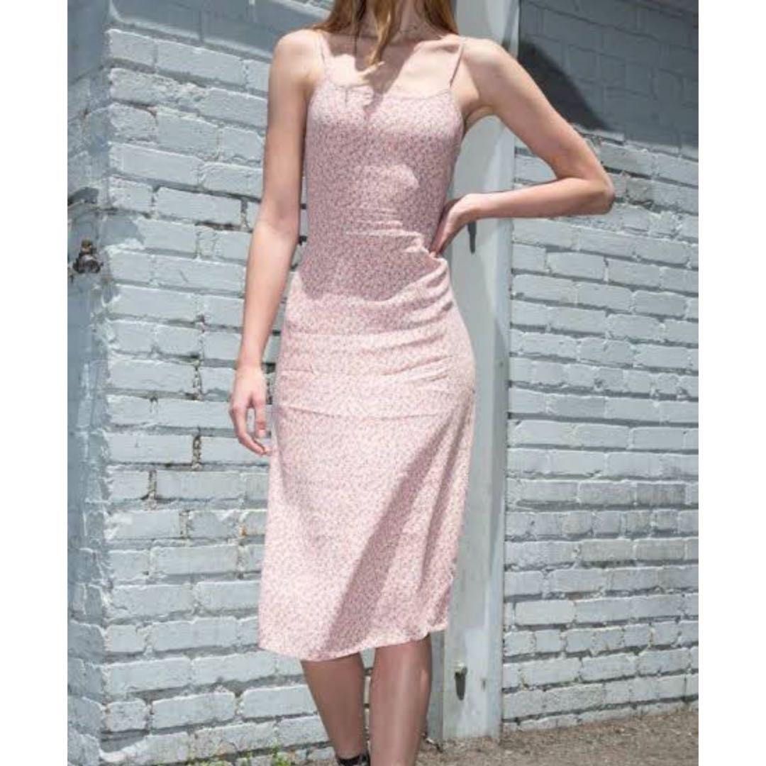 brandy melville pink wrap dress, Women's Fashion, Dresses & Sets, Dresses  on Carousell