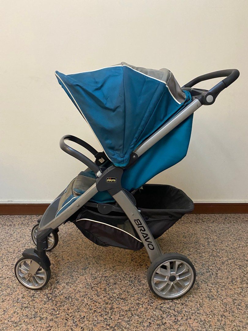 Chicco bravo stroller with car seat Babies Kids Going Out