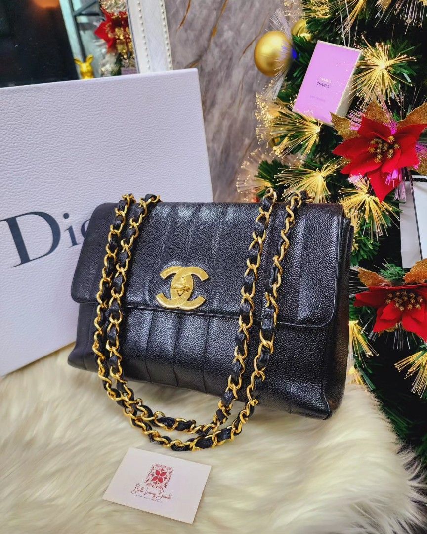 CHRISTMAS SALE AUTH. CHANEL VINTAGE VERTICAL JUMBO CAVIAR BIG