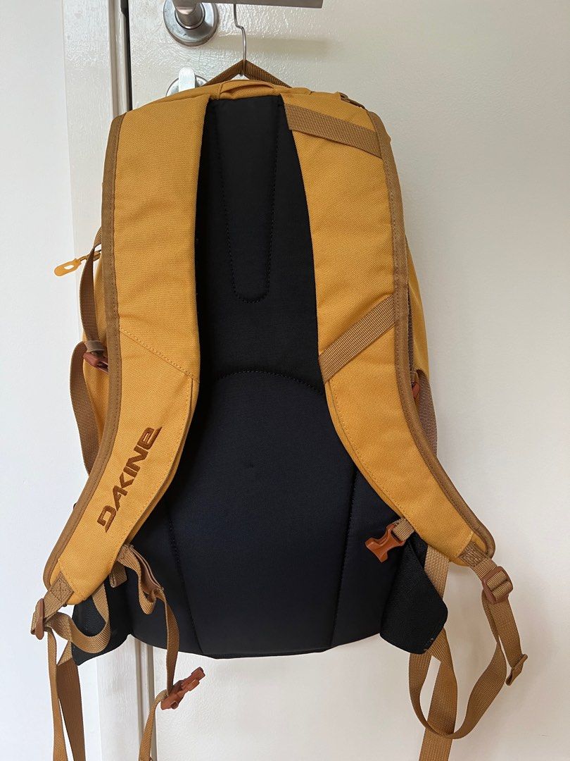 Dakine Heli Pro 20L Backpack