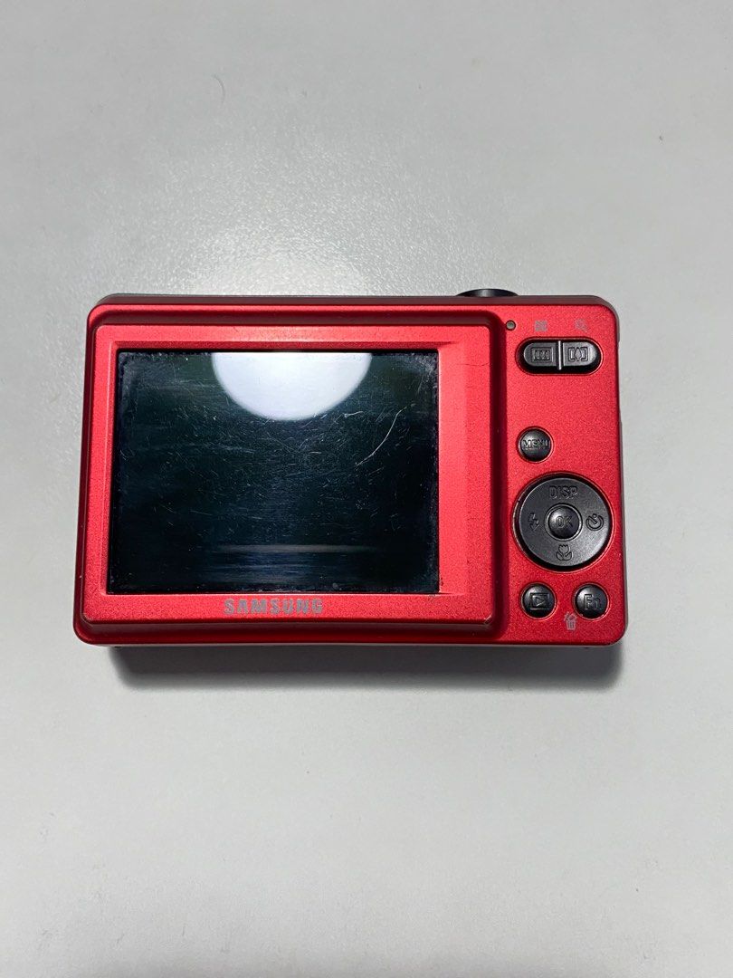 Digital Camera Samsung ES60 (Category: Cameras) located in Valenzuela. Submitted by alfeopaulramos7490 (Listing ID 1271422010, Image 3). Description: Samsung ES60 12.2 megapixel P4,499 +sf Inclusion: * samsung es60 * bnew original samsung battery * bnew original samsung adapter * bnew original samsung cables * bnew original samsung charger * original samsung wrist strap 100% all working NO ISSUE WITH 1 MONTH WARRANTY TO GUARANTEE THE UNIT HAS NO 
