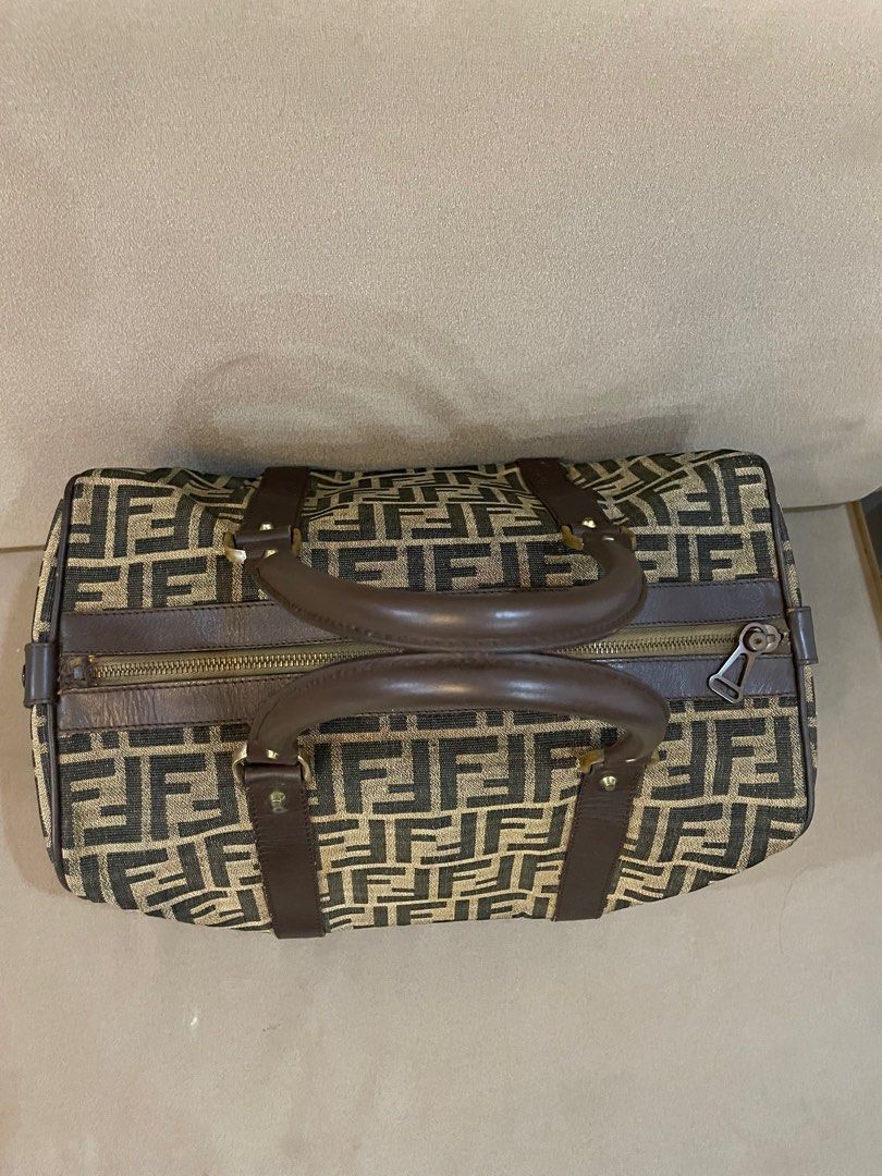 Fendi Zucca Boston Bag (Category: Luxury Bags & Wallets) located in Paranaque City. Submitted by katlouieleandicho (Listing ID 1271255350, Image 3). Description: 💯Authentic Made in Italy 9/10 condition .