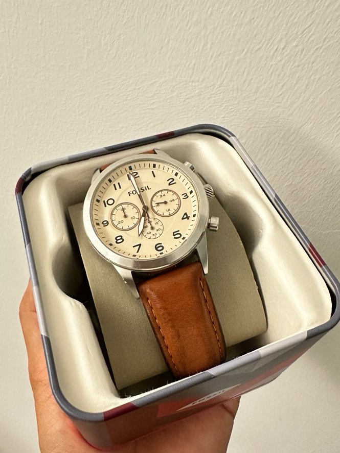 FOSSIL MEN S WATCH WITH BOX Men s Fashion Watches