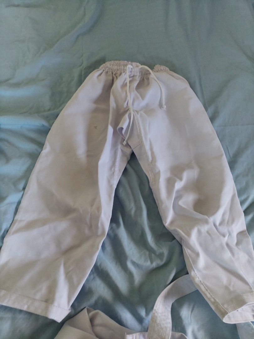 Full Karate gi for 8 to 12 years old (Category: Babies & Kids Fashion) located in Manila. Submitted by thestuffisell (Listing ID 1271280775, Image 3). Description: like new dull Karate gi for 8 to 12 years old.