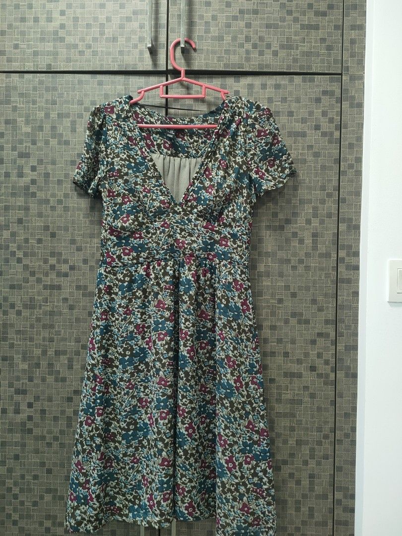H M floral dress Women s Fashion Dresses Sets Dresses on