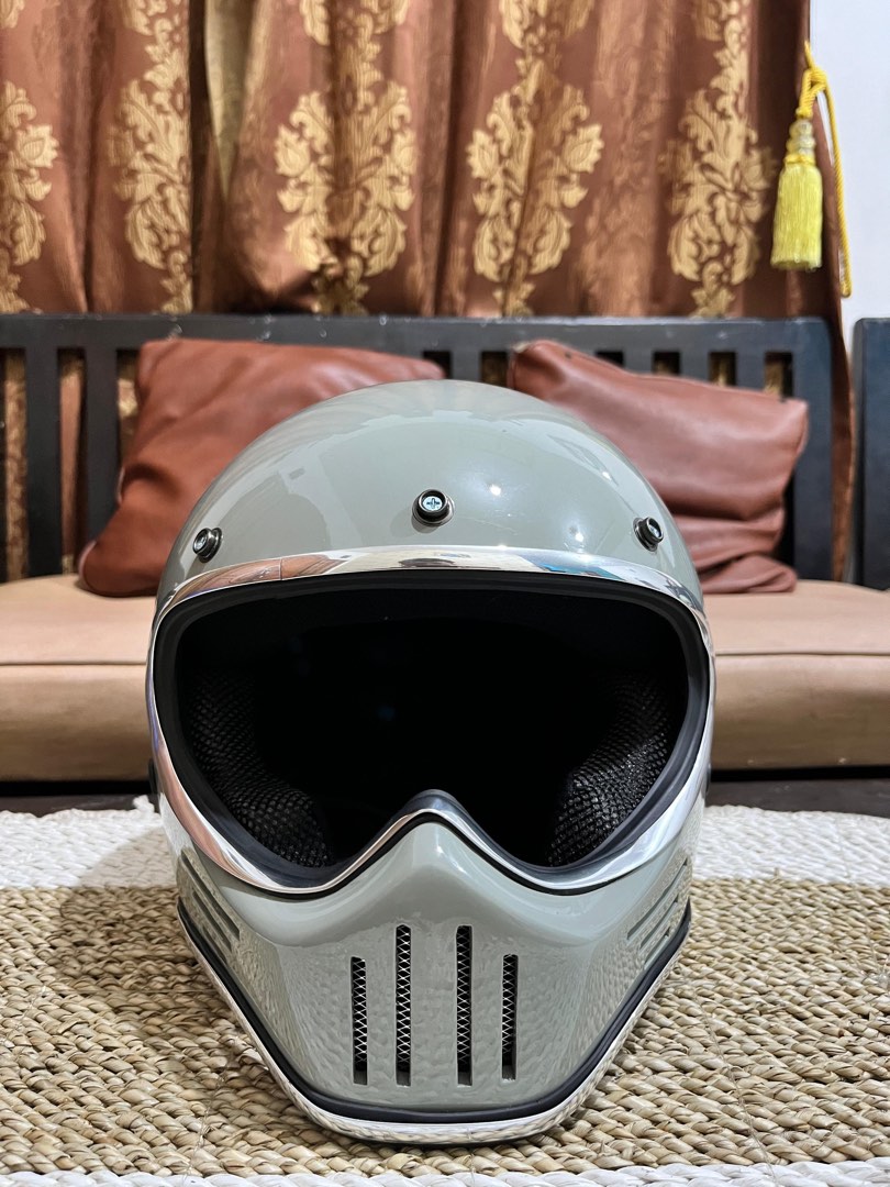 Helm cakil simpson top