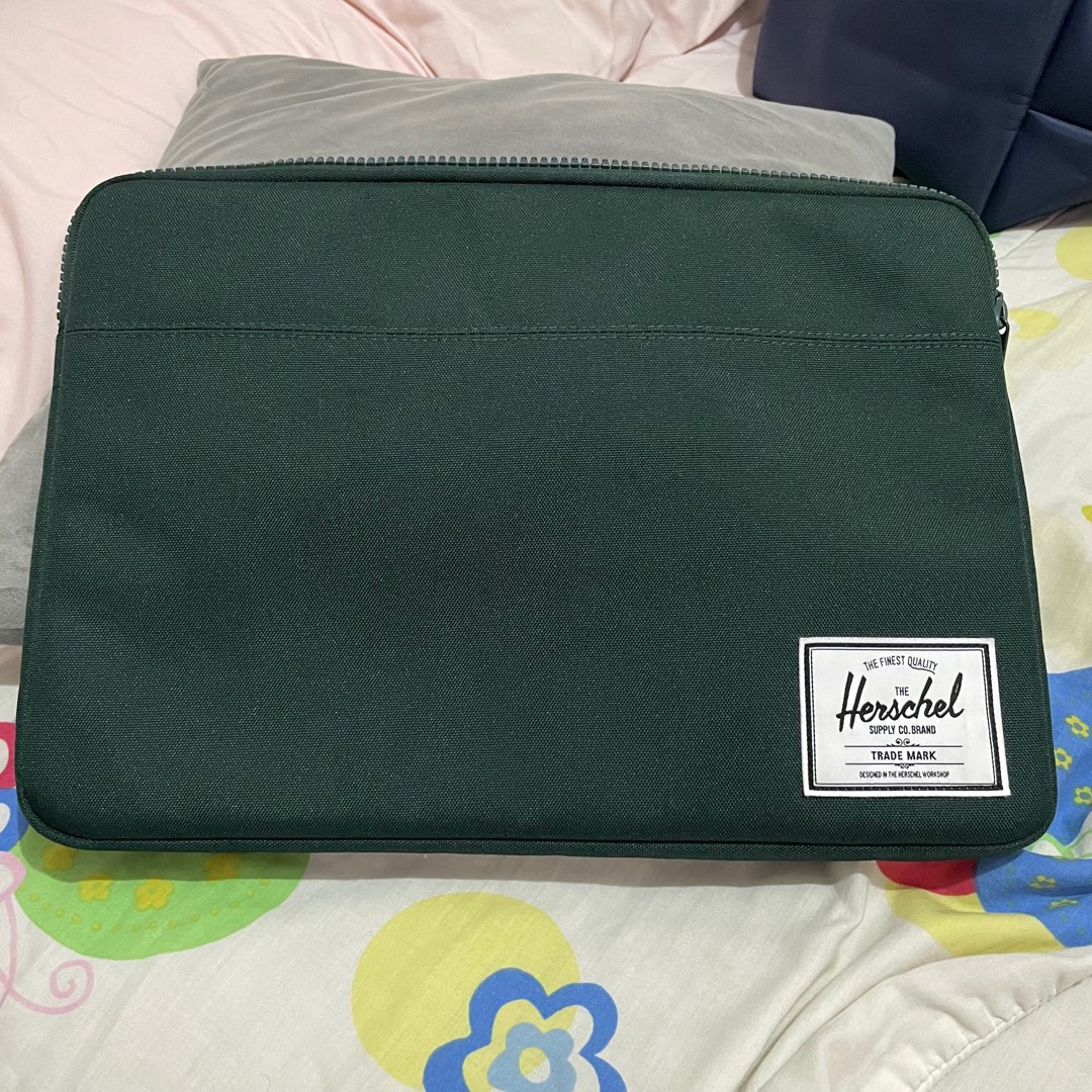 Herschel Laptop Sleeves, Computers & Tech, Laptops & Notebooks on Carousell