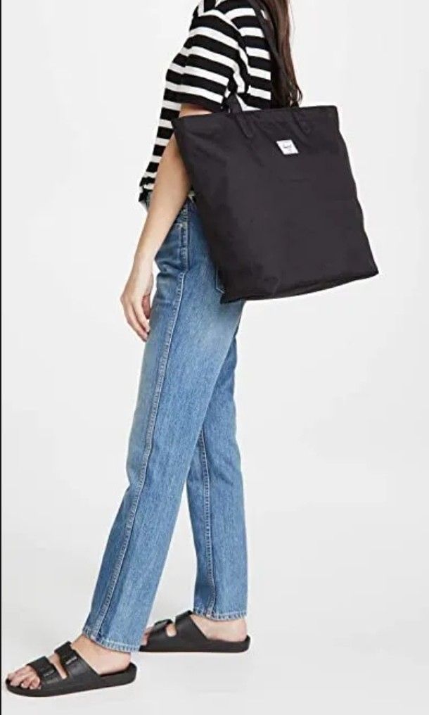 Herschel mica tote new arrivals