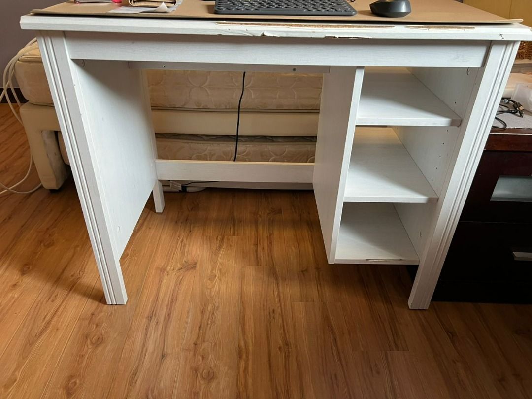 Brusali sales desk brown