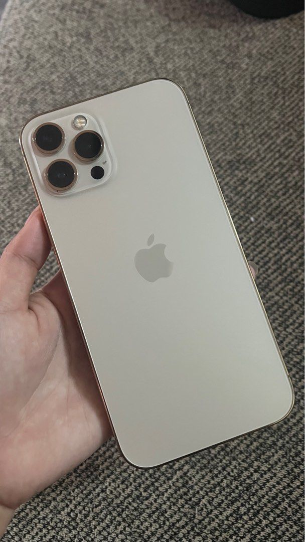 iPhone 12 Pro Max (Category: iPhone 12 Series) located in Gapan. Submitted by dar.ri (Listing ID 1271245937, Image 1). Description: iPhone 12 Pro Max 128GB Smooth like new Lady own kaya super kinis pa .