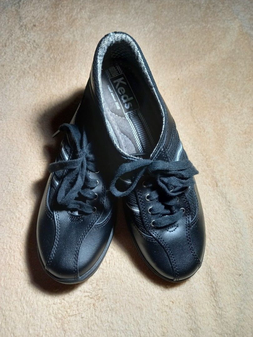 KEDS Women s Sneakers Size 7M EUR 37.5 Never Worn USA Women s