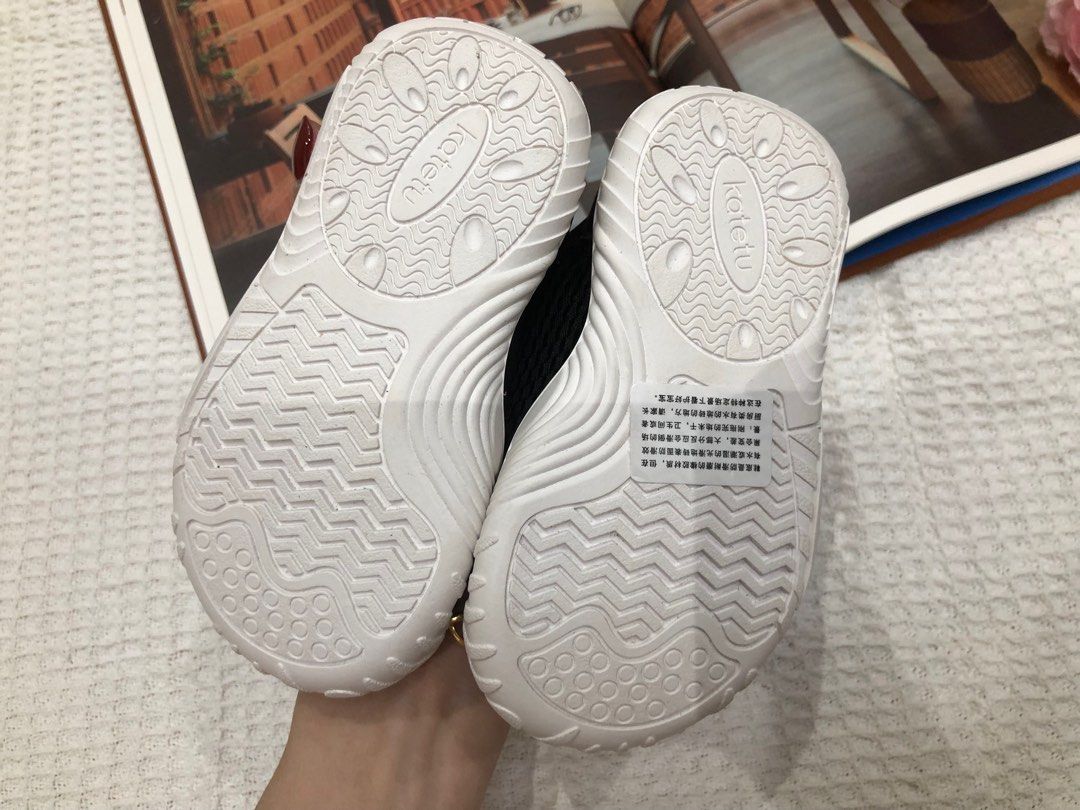 Kids shoes size store 22