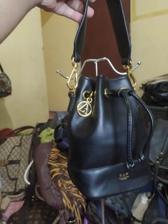 (Kategori: ) berada di . Dikirim oleh deviarianti (ID iklan 1271429271, Gambar 1). Deskripsi: .