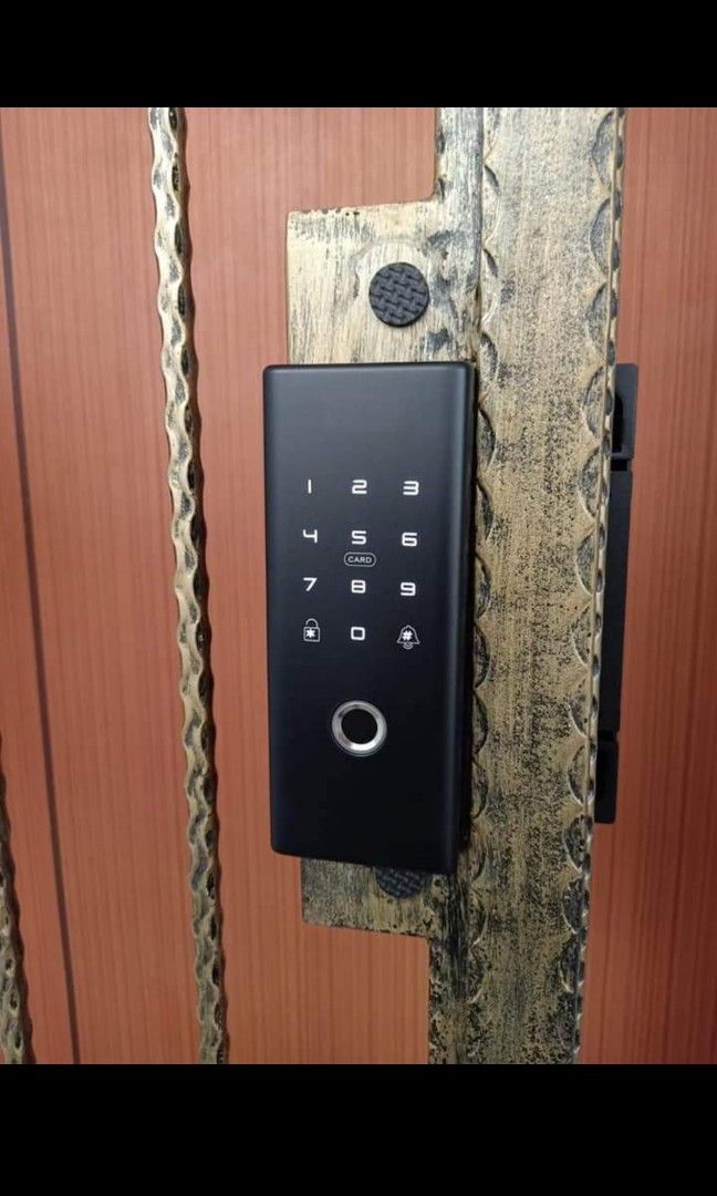 Lateat Lockstar facial Digital door lock bundle, Furniture & Home