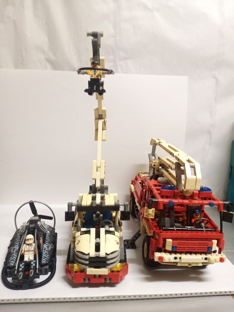 Lego deals technic lot