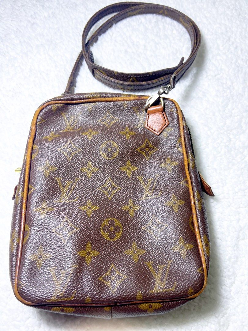 LOUIS VUITTON MINI DANUBE 💯 VINTAGE (Category: Luxury Bags & Wallets) located in Tarlac. Submitted by jacmac2021 (Listing ID 1271291615, Image 1). Description: 💯 AUTHENTIC ✅VINTAGE.