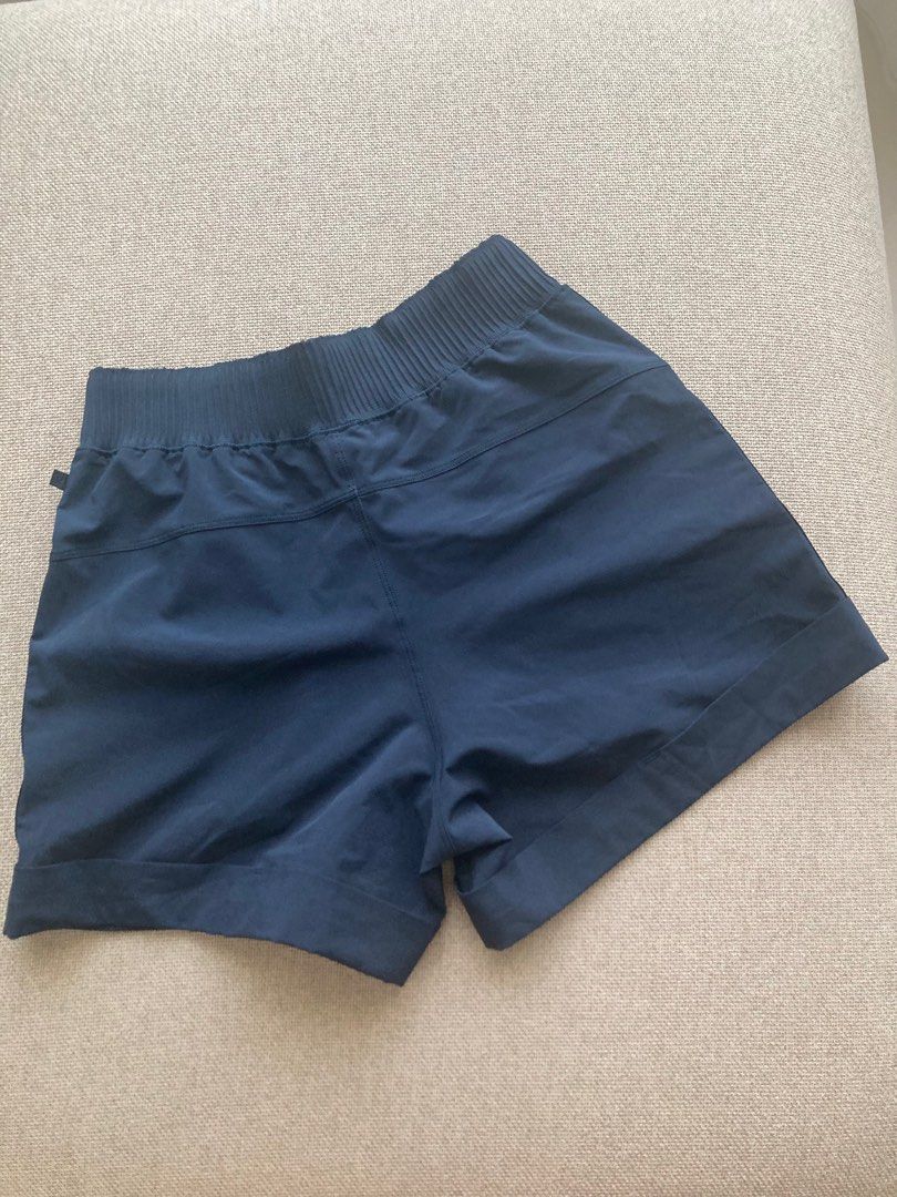 lululemon Size 2 Cuffed Navy Shorts Women s Fashion Activewear