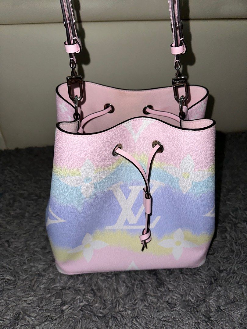LV Neonoe shoulder bag Limited edition Luxury Bags Wallets