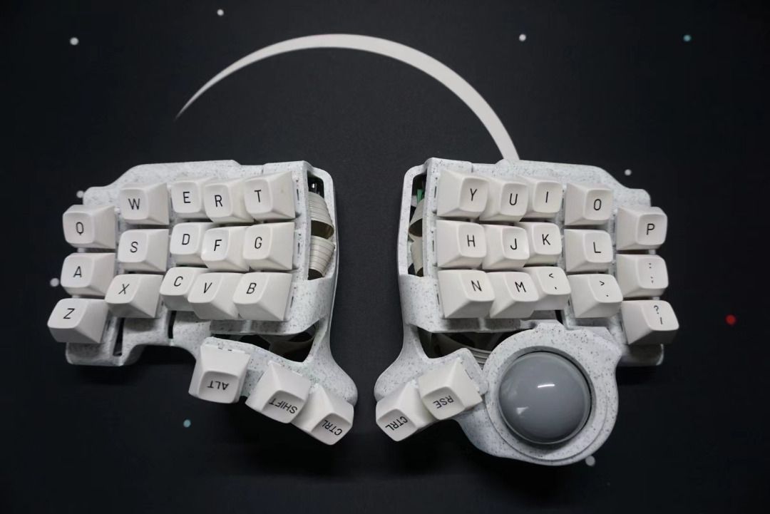 MADE-TO-ORDER Charybdis Nano ergonomic split keyboard dactyl trackball ...