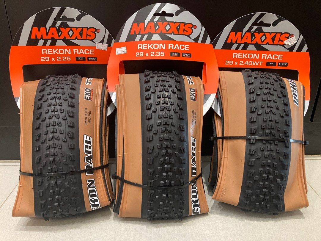 Maxxis rekon 29 on sale x 2.35