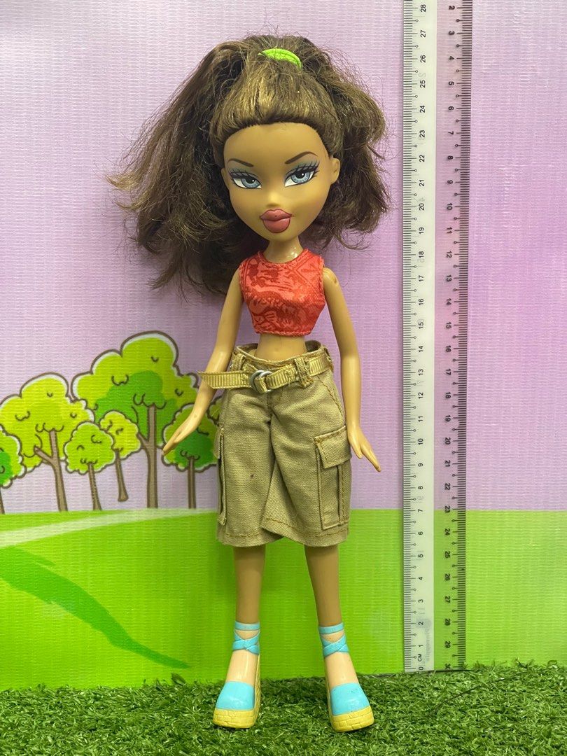 Messy hair bratz doll hotsell