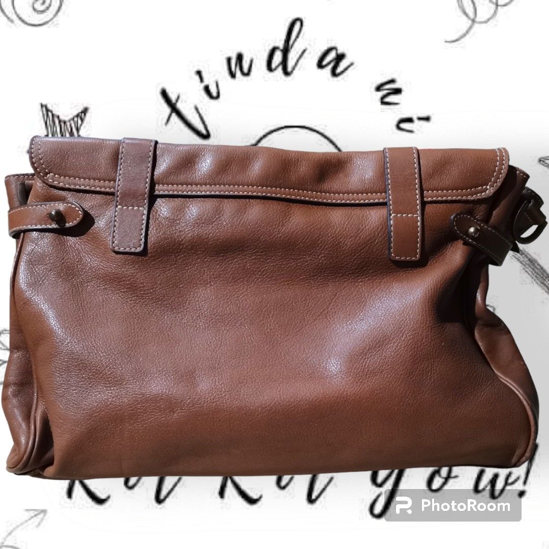 Mulberry Alexa Bag (Category: Luxury Bags & Wallets) located in Lucena. Submitted by Miss_KitKitYow (Listing ID 1271280958, Image 2). Description: ✅From Japan live selling ⚠️MOP -G**SH ⚠️PAYMENT FIRST 📌pics upon request.