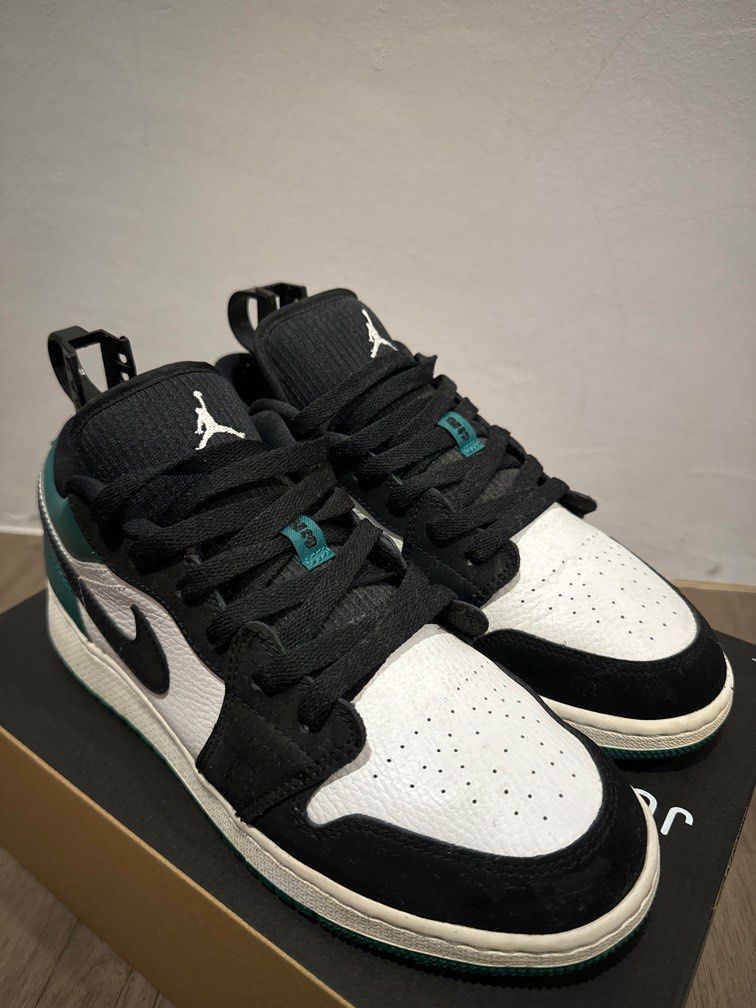 Air jordan 1 low on sale white black mystic green