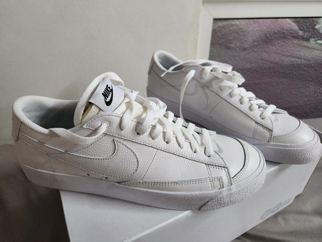 All white nike new arrivals blazer low