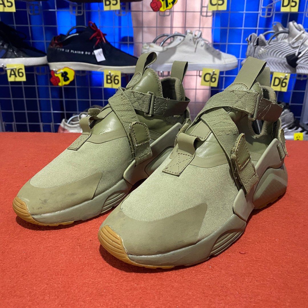 NIKE HUARACHE CITY 8.5UK Men s Fashion Footwear Sneakers on