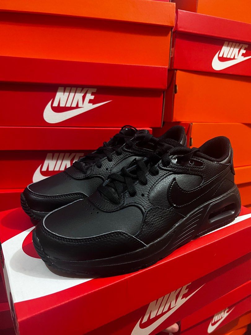 Nike Men s Air Max SC Leather Triple Black