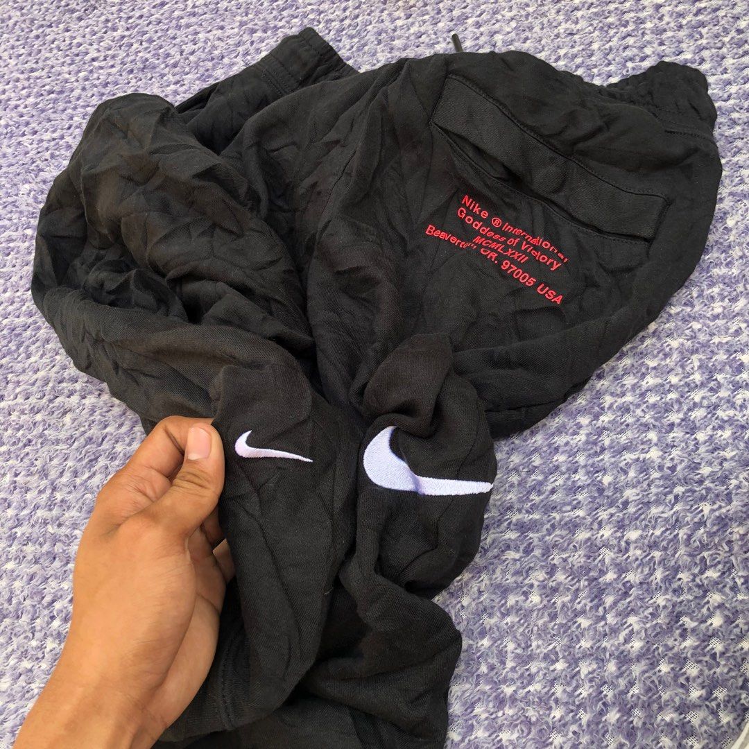 Sweat nike sales multi swoosh