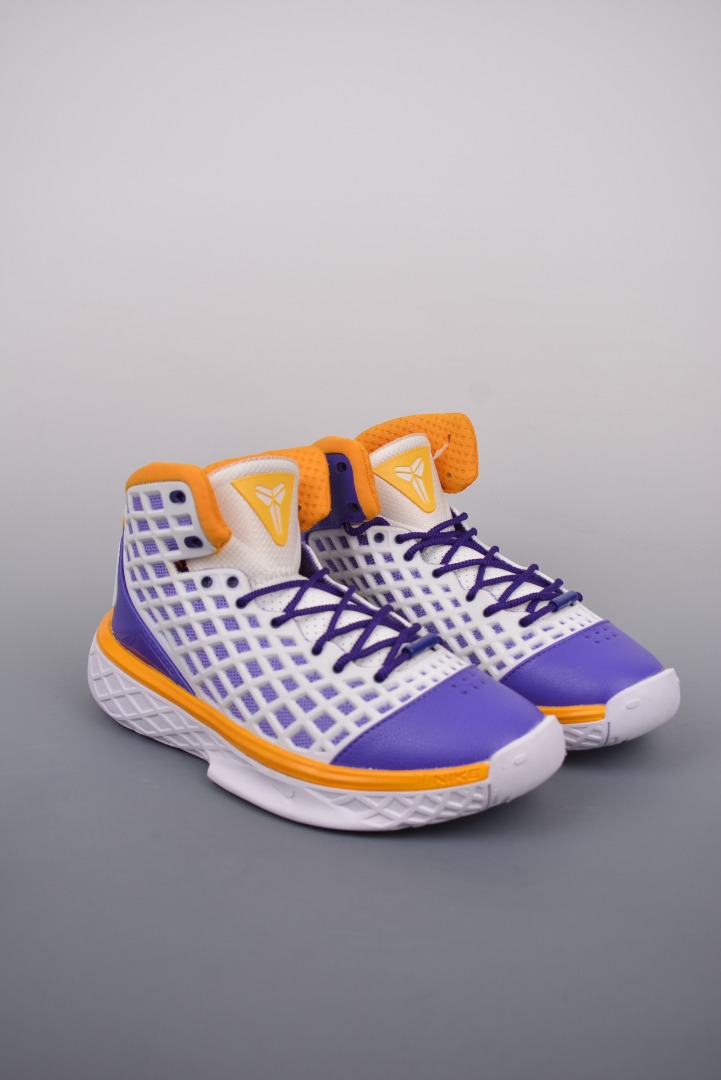 Nike zoom store kobe 3