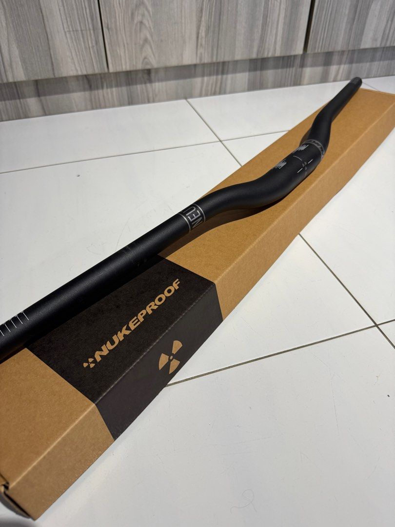 Nukeproof neutron v2 alloy riser bar 35mm best sale