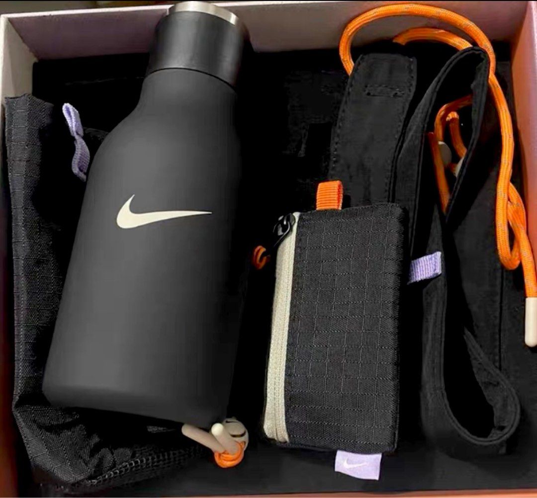 Nike backpack with deals water bottle holder