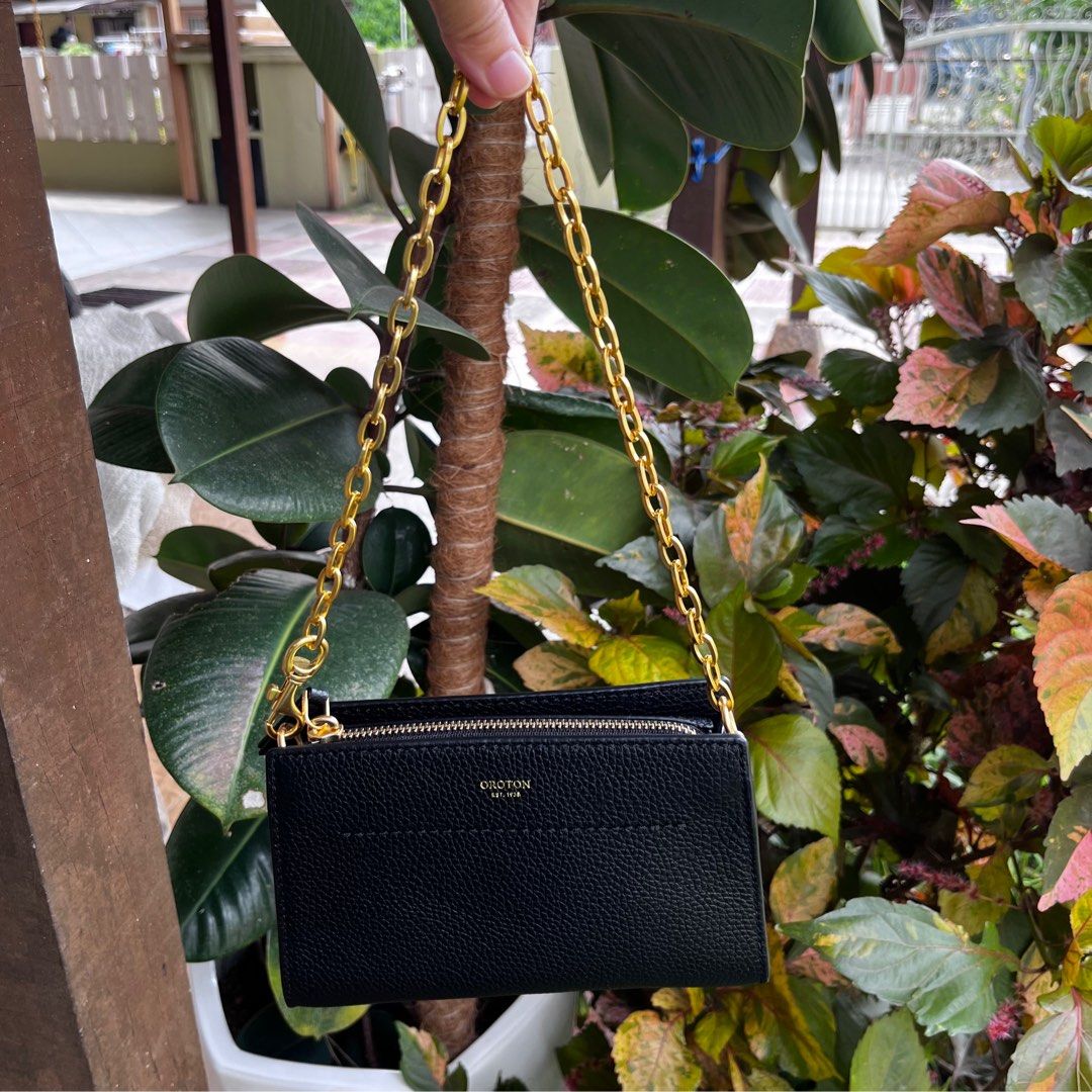 Oroton wristlet shop