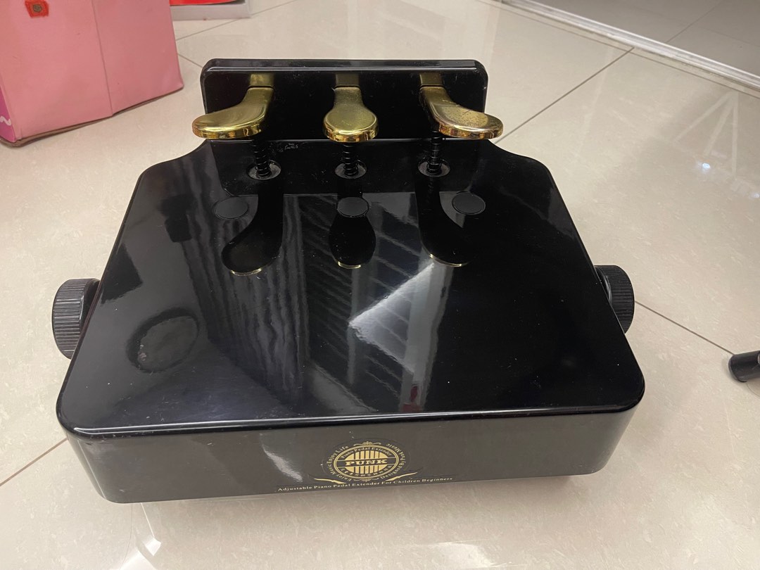 piano pedal extender, Hobbies & Toys, Music & Media, Musical