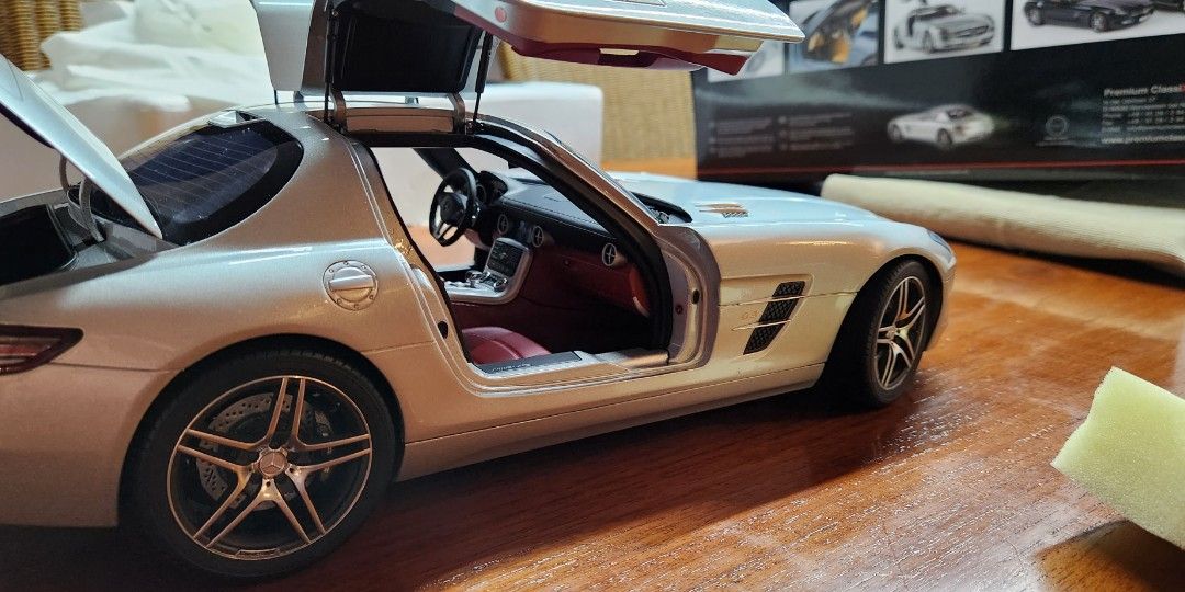 Premium Classixxs 1/12 Mercedes SLS AMG, Hobbies & Toys, Toys