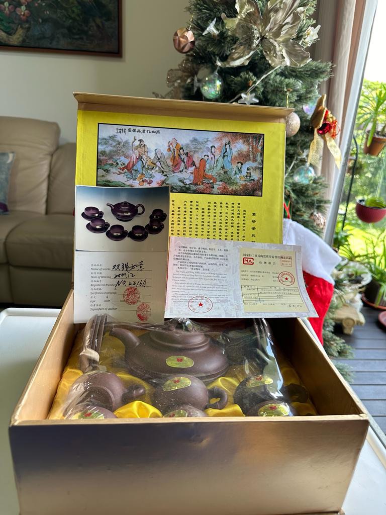 Red Clay Yi Xing ZiSha Teapot set (Vintage), Hobbies & Toys